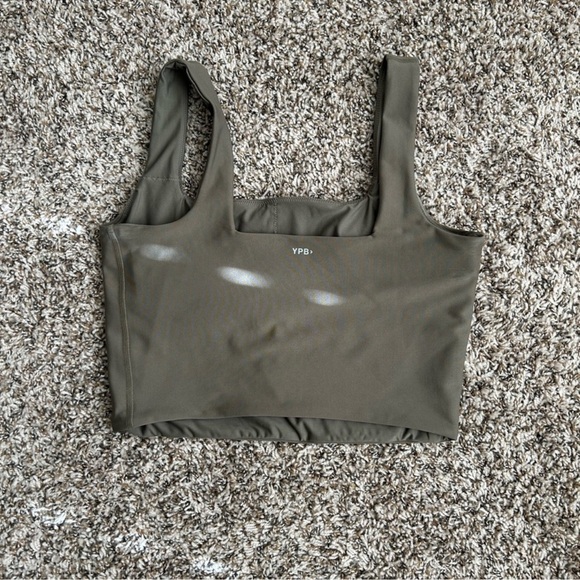 Flare Leggings and Defined Zip Up Set - Picture 9 of 10